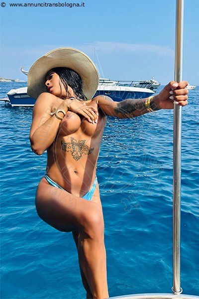 Foto Transescort Annunci Napoli Arianna Ferrari Pornostar